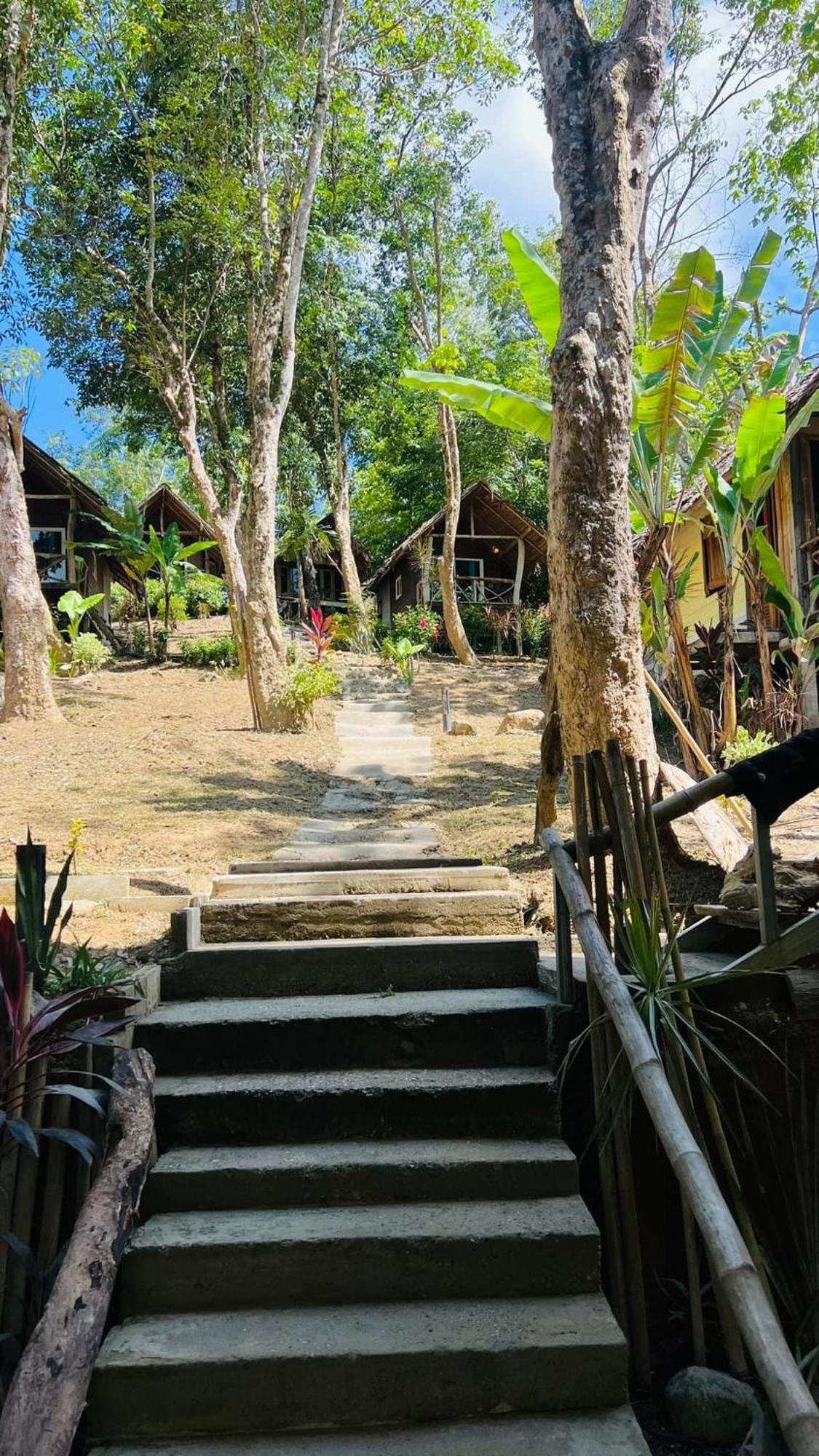 Koh Mook Mountain View Hotel Exterior photo