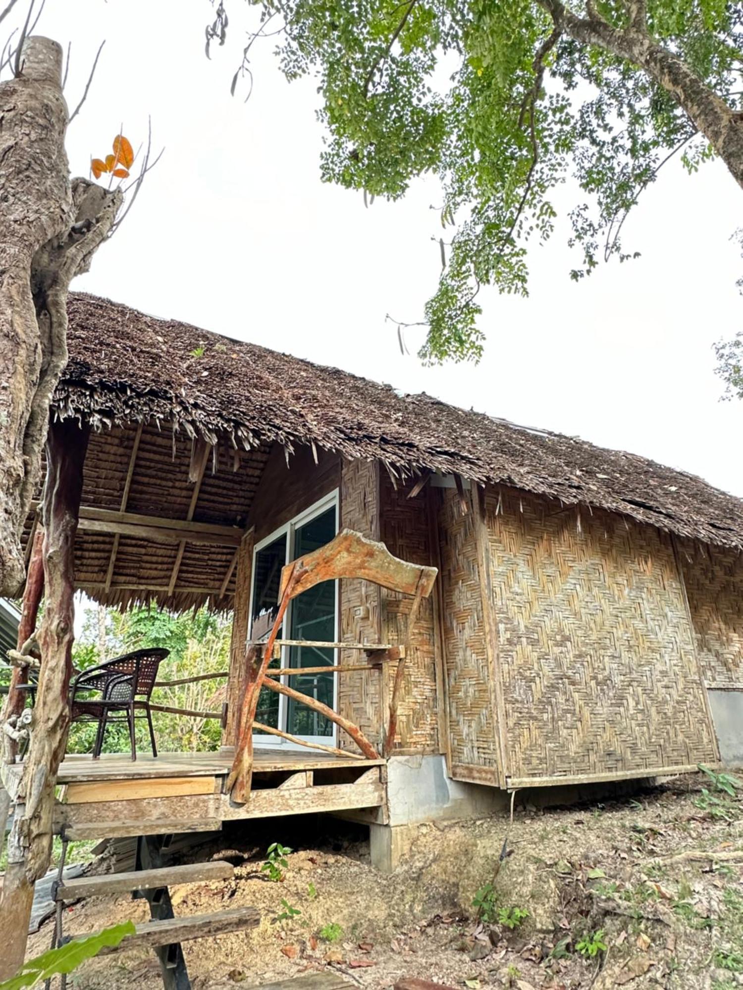 Koh Mook Mountain View Hotel Exterior photo