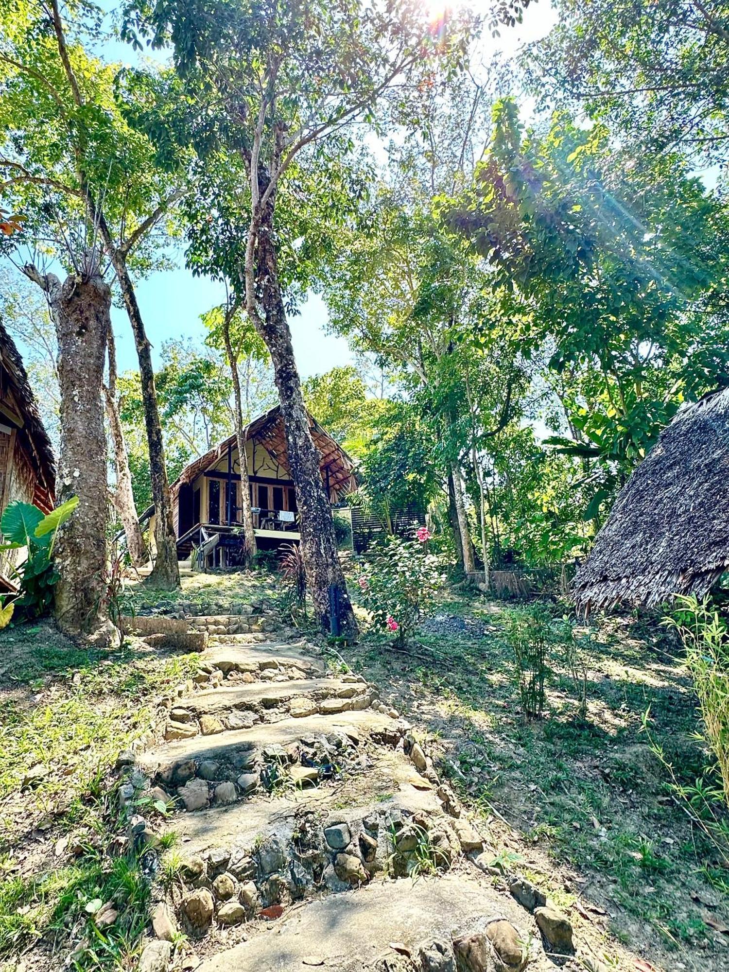 Koh Mook Mountain View Hotel Exterior photo